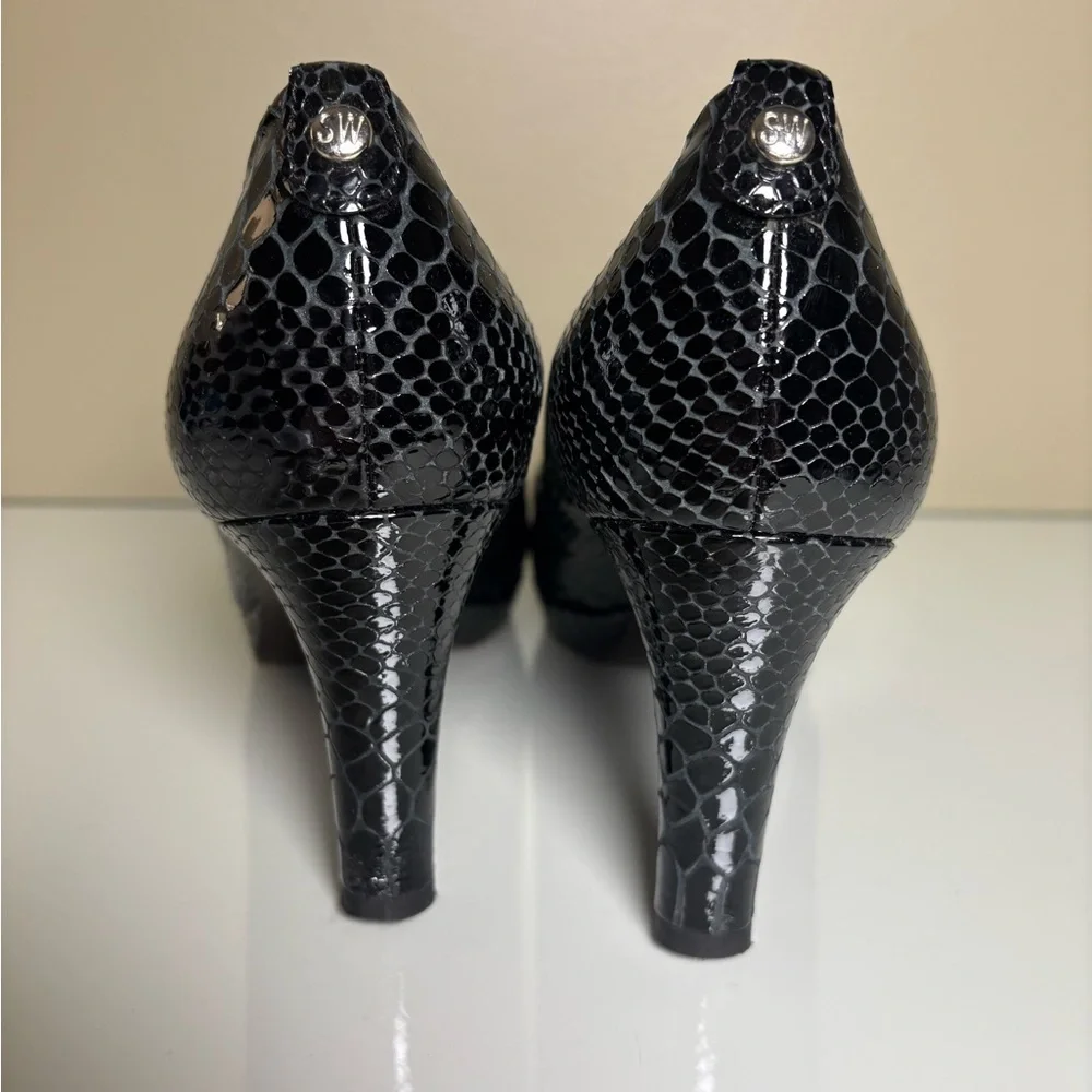 Stuart Weitzman LOGOPLAINFIELD Black Snake Leather Peep Toe Pumps size 8 - Picture 3 of 11